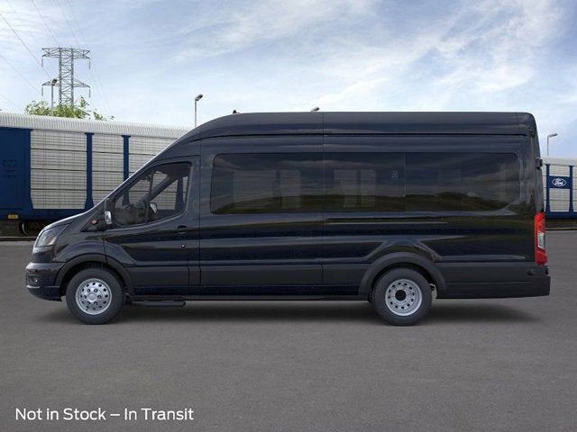 2026 Ford Transit Passenger Wagon XLT