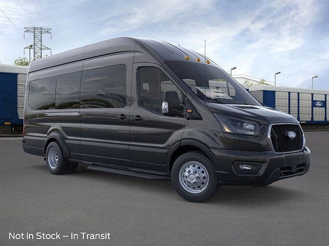 2026 Ford Transit Passenger Wagon XLT