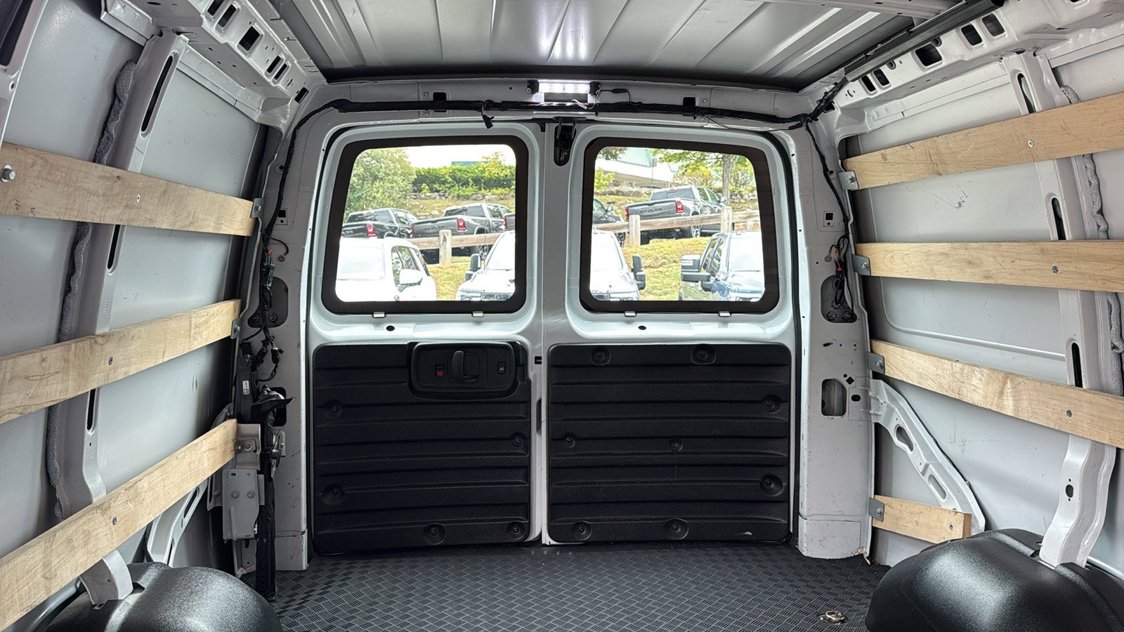 2023 Chevrolet Express Cargo 2500 WT