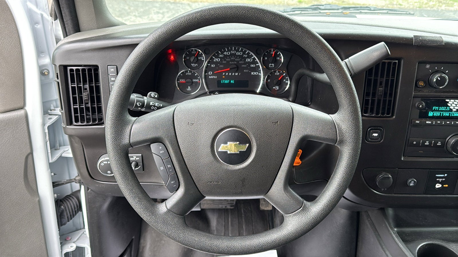2024 Chevrolet Express Cargo 2500 WT