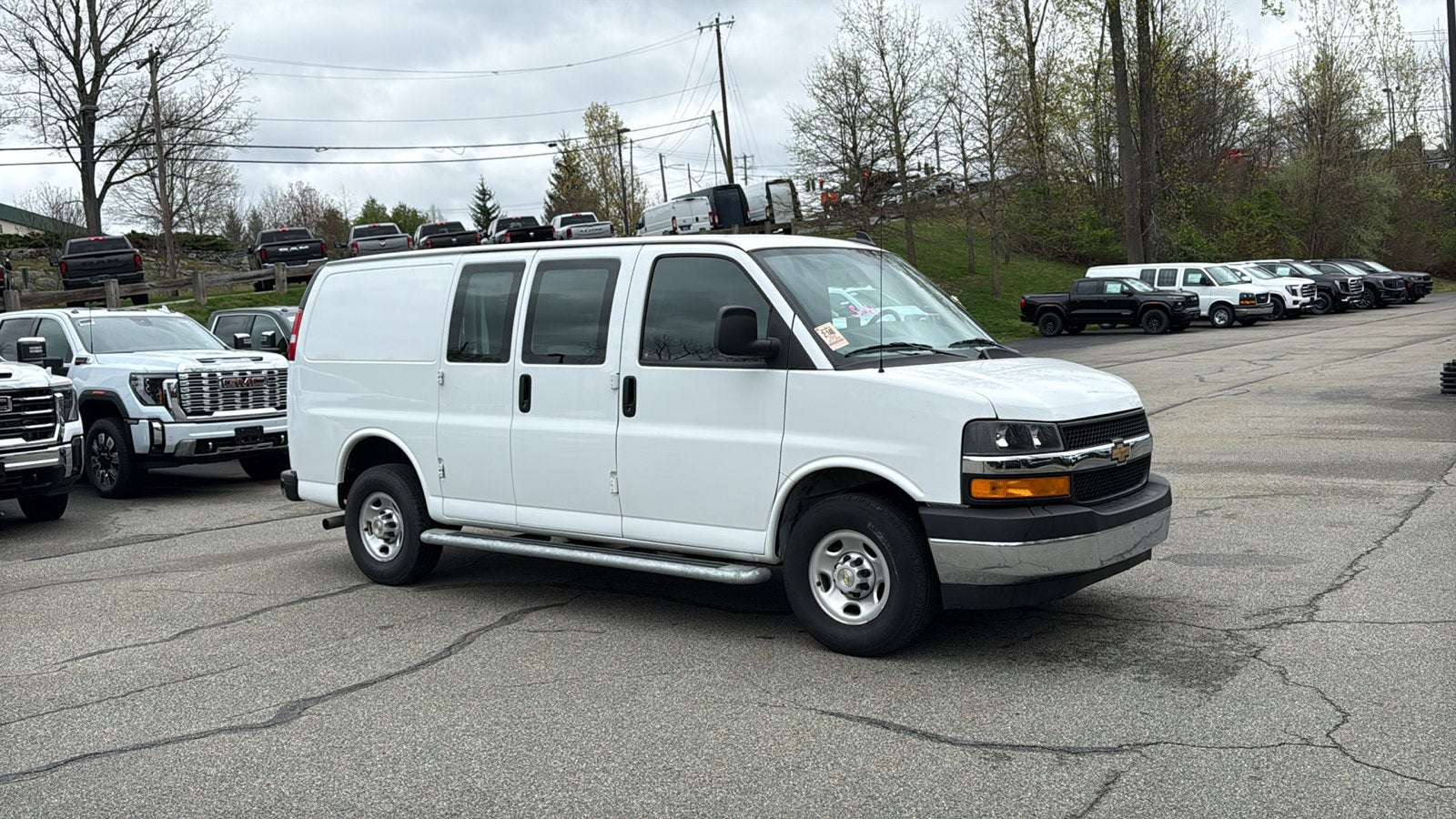 2024 Chevrolet Express Cargo 2500 WT