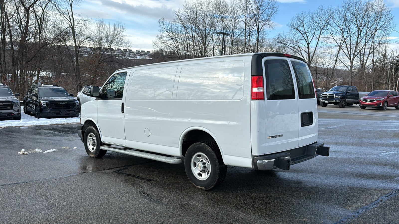 2024 Chevrolet Express Cargo 2500 WT
