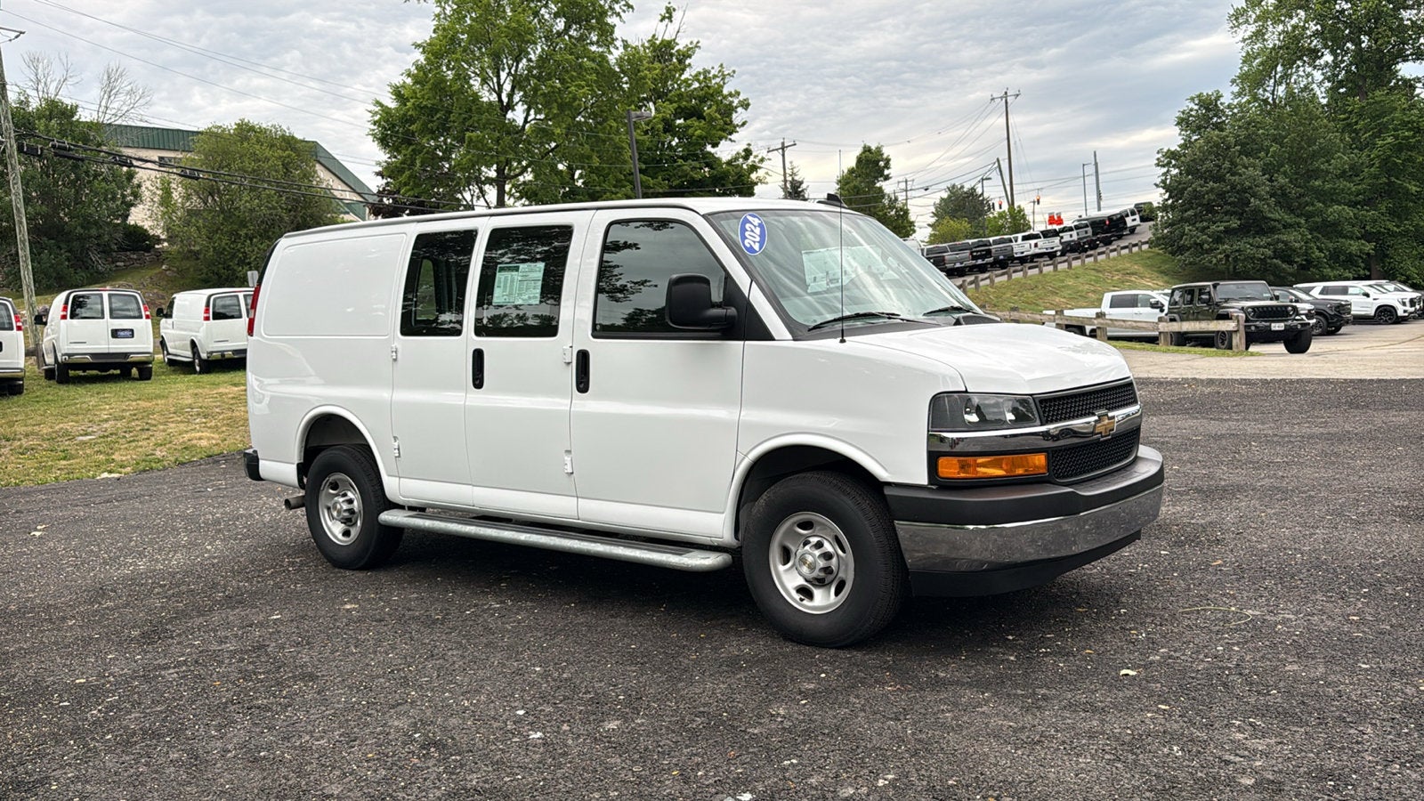 2024 Chevrolet Express Cargo 2500 WT