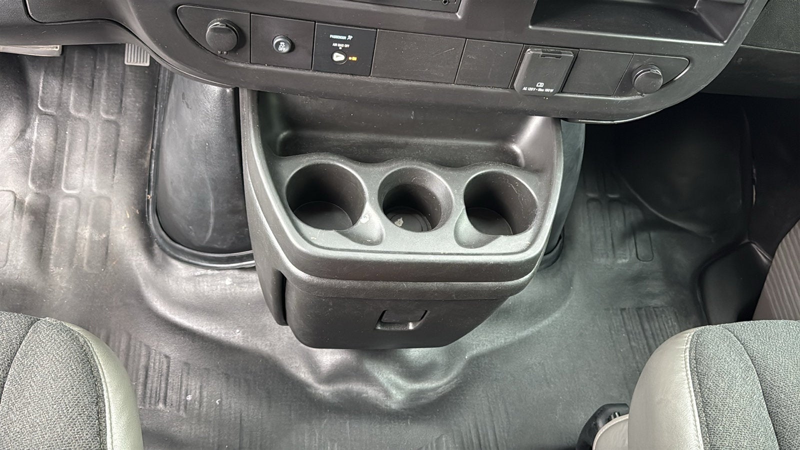 2024 Chevrolet Express Cargo 2500 WT