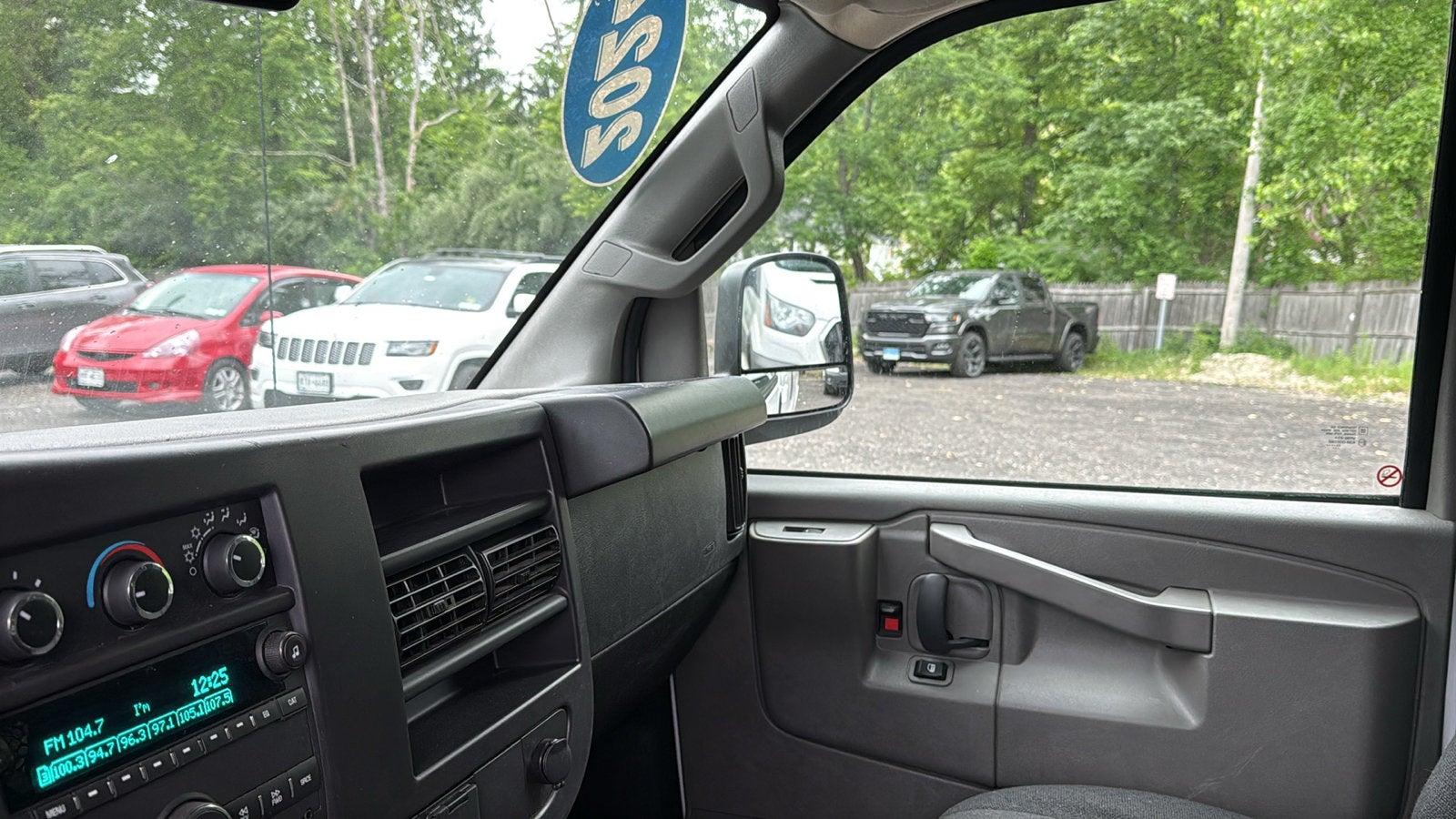 2024 Chevrolet Express Cargo 2500 WT