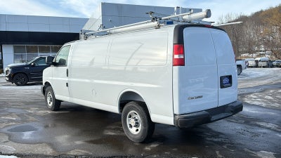 2025 Chevrolet Express Cargo WT