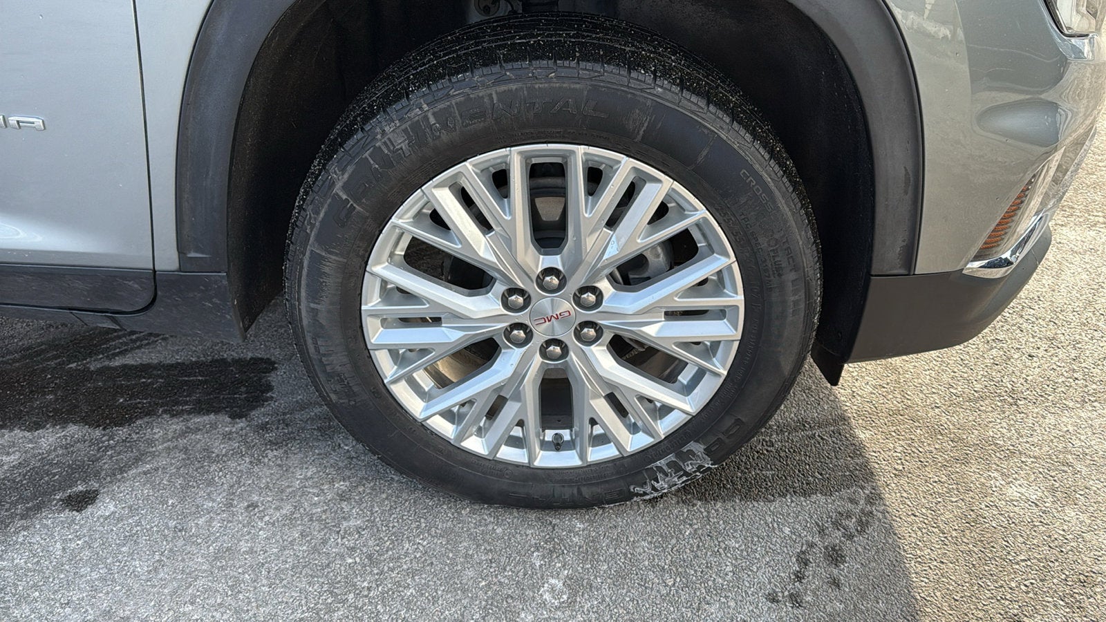 2024 GMC Acadia Elevation