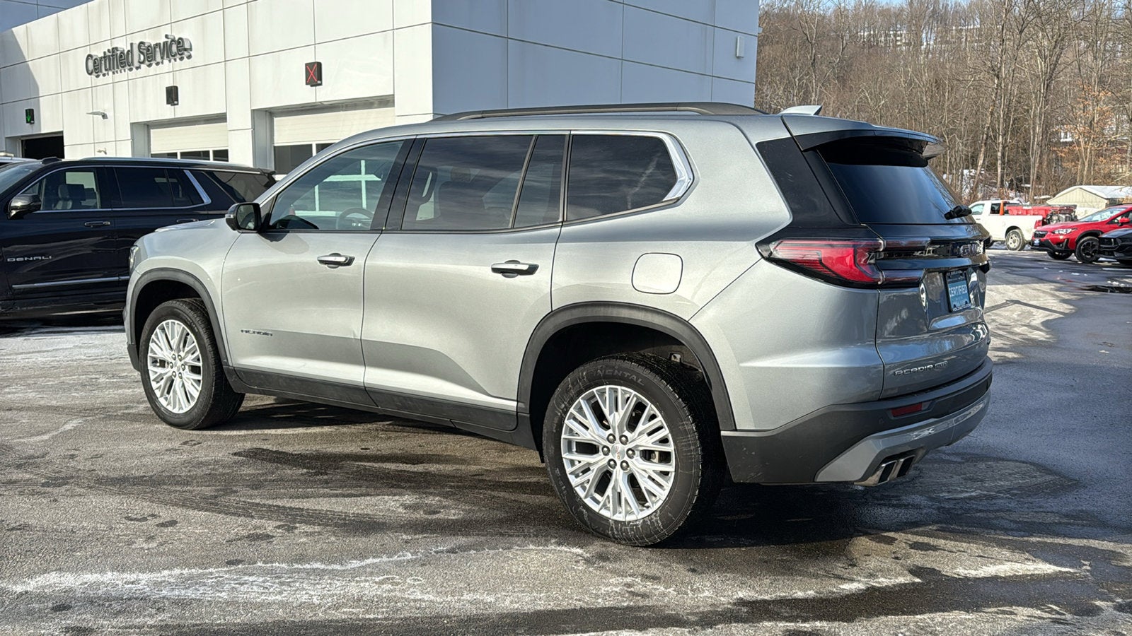 2024 GMC Acadia Elevation