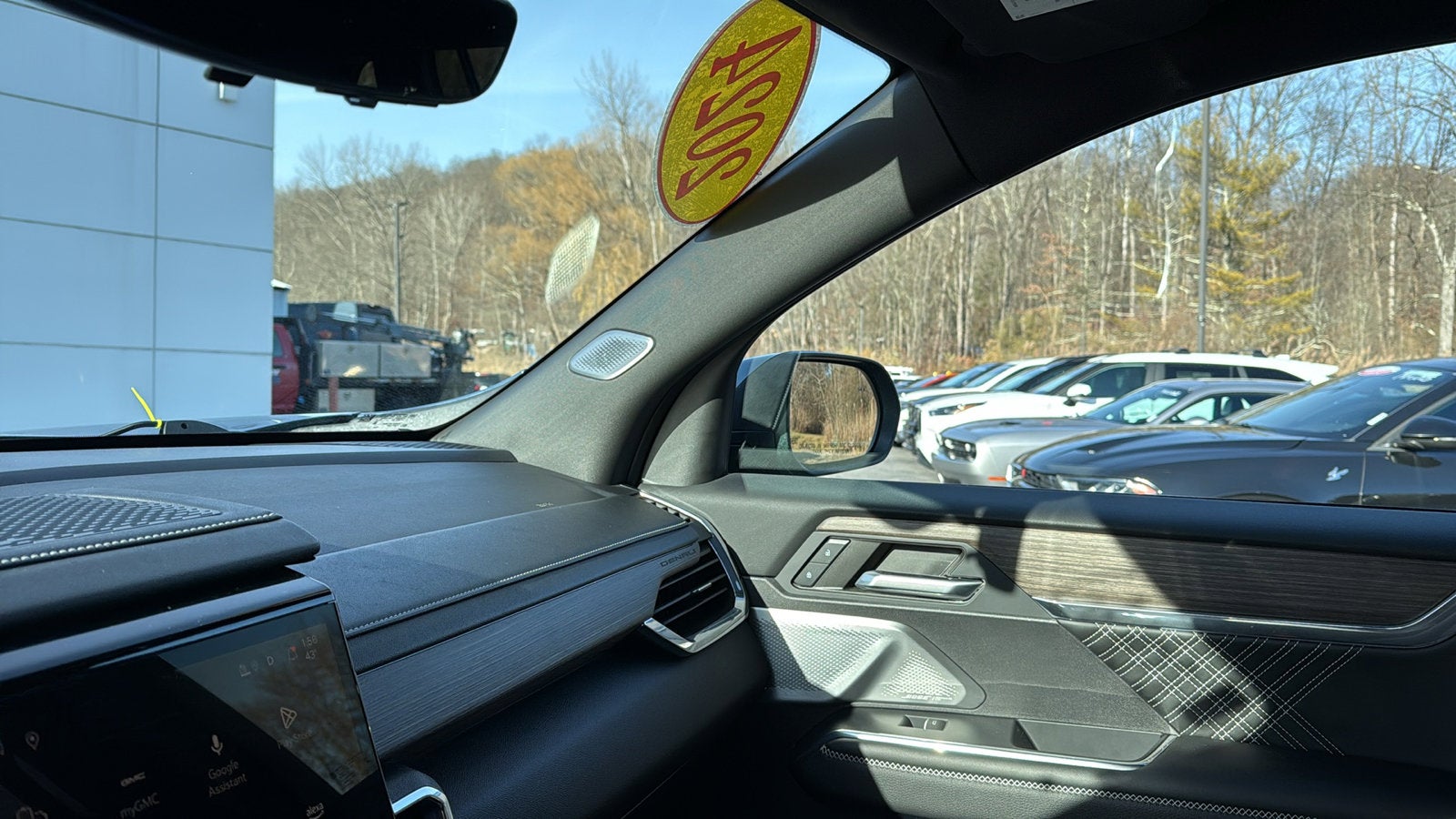 2024 GMC Acadia Denali