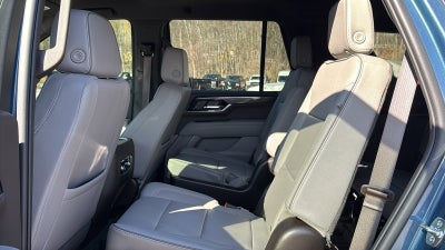 2025 GMC Yukon Elevation