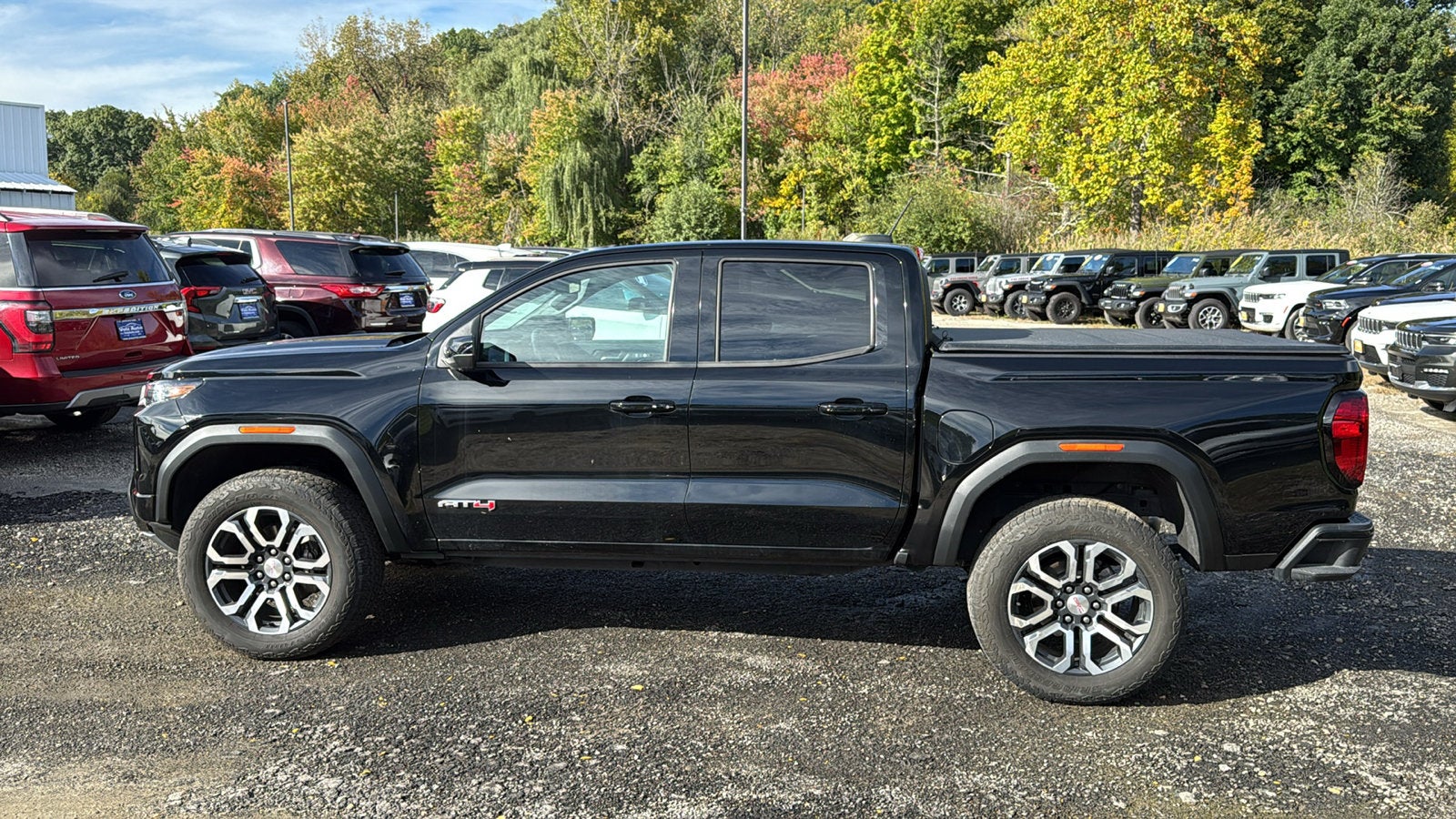 2024 GMC Canyon AT4