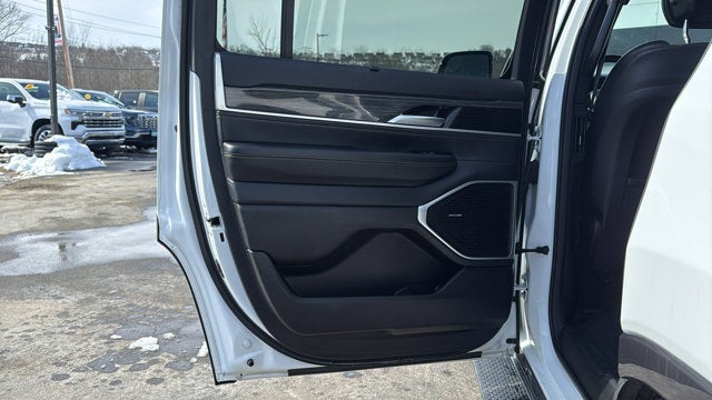 2022 Jeep Wagoneer Series III