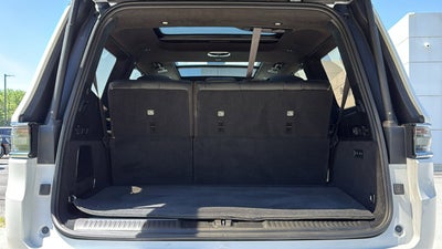2023 Jeep Grand Wagoneer Series III
