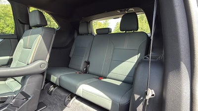 2026 GMC Acadia AWD AT4