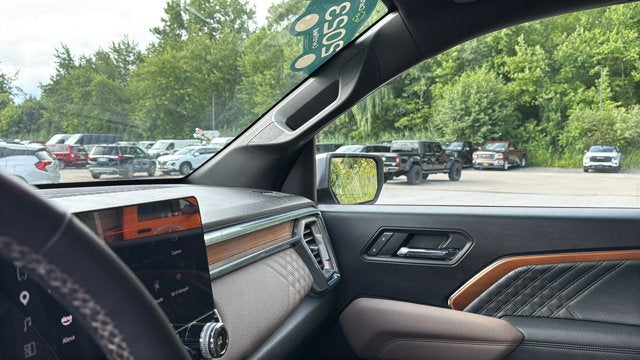 2023 GMC Canyon 4WD Denali