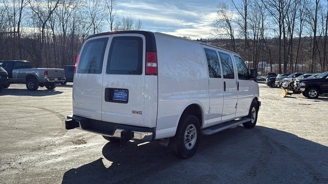 2024 GMC Savana Cargo Van BASE