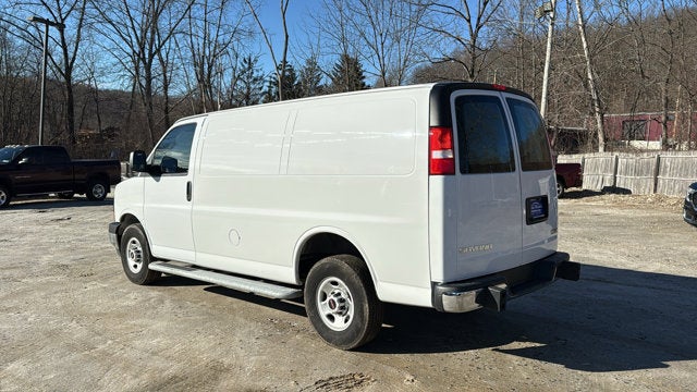 2024 GMC Savana Cargo Van BASE