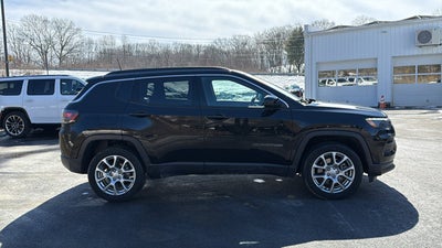2023 Jeep Compass Latitude Lux