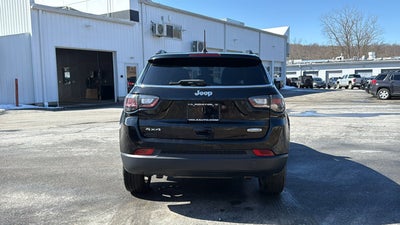 2023 Jeep Compass Latitude Lux