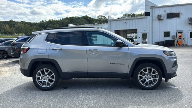 2023 Jeep Compass Latitude Lux