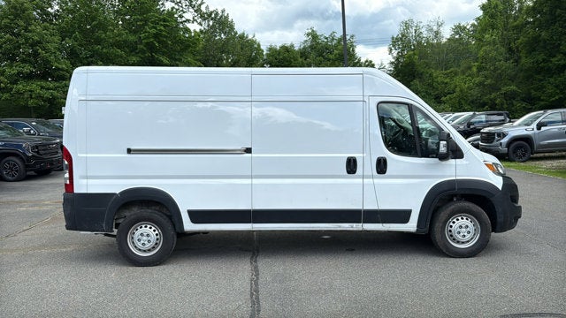 2026 RAM ProMaster Cargo Van Tradesman