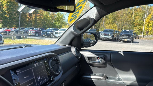 2022 Toyota Tacoma 4WD SR