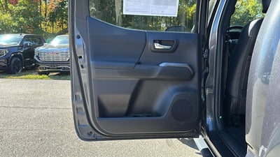 2022 Toyota Tacoma 4WD SR