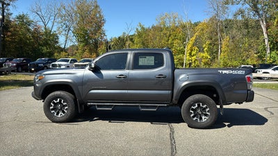 2022 Toyota Tacoma 4WD SR