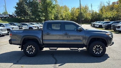 2022 Toyota Tacoma 4WD SR