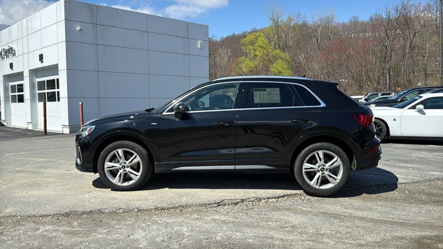 2023 Audi Q3 S line Premium