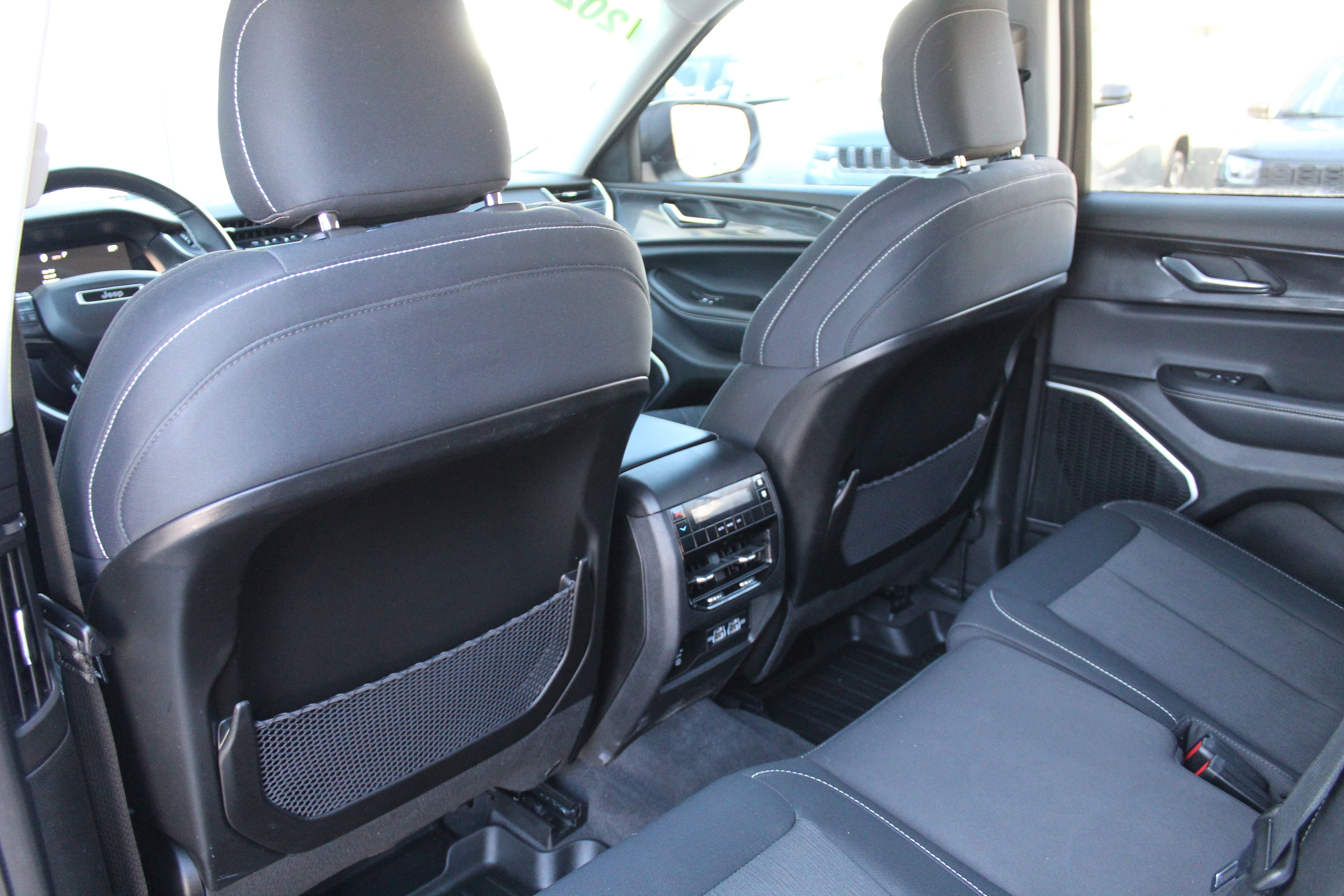 2021 Jeep Grand Cherokee L Laredo