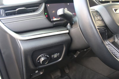 2022 Jeep Grand Cherokee L Laredo