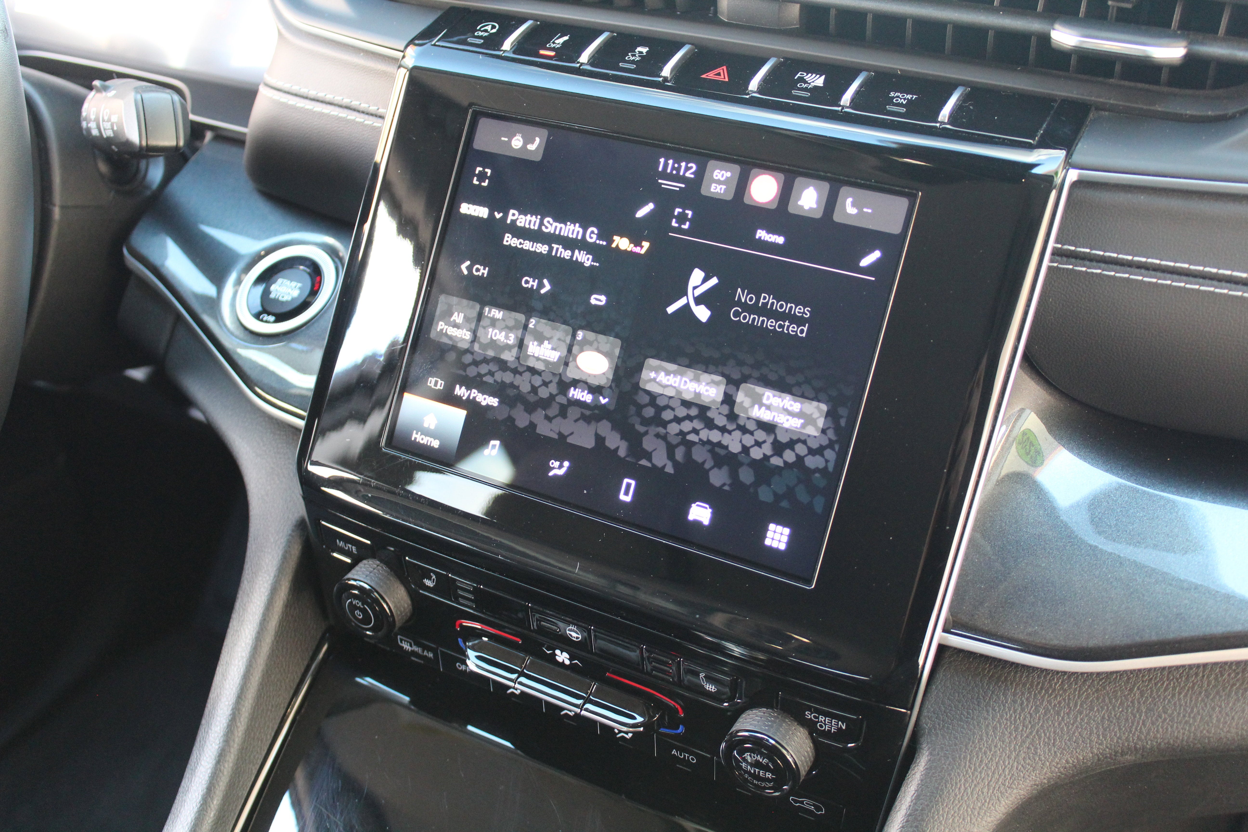 2022 Jeep Grand Cherokee L Laredo