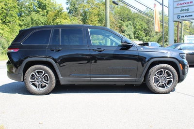 2022 Jeep Grand Cherokee 4xe Trailhawk