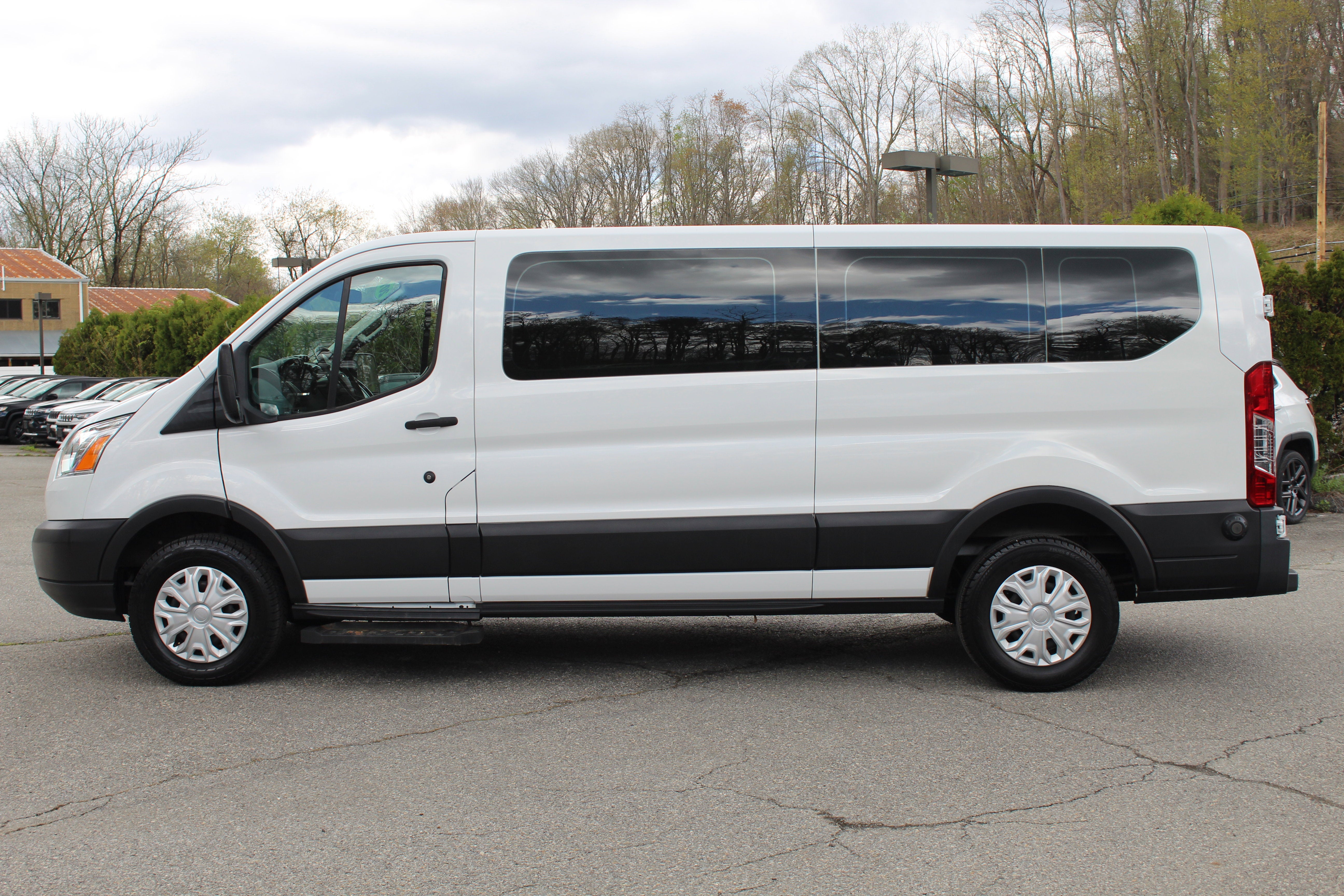 2019 Ford Transit Passenger Wagon 350 XL