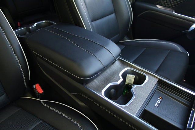 2024 GMC Acadia AWD Denali
