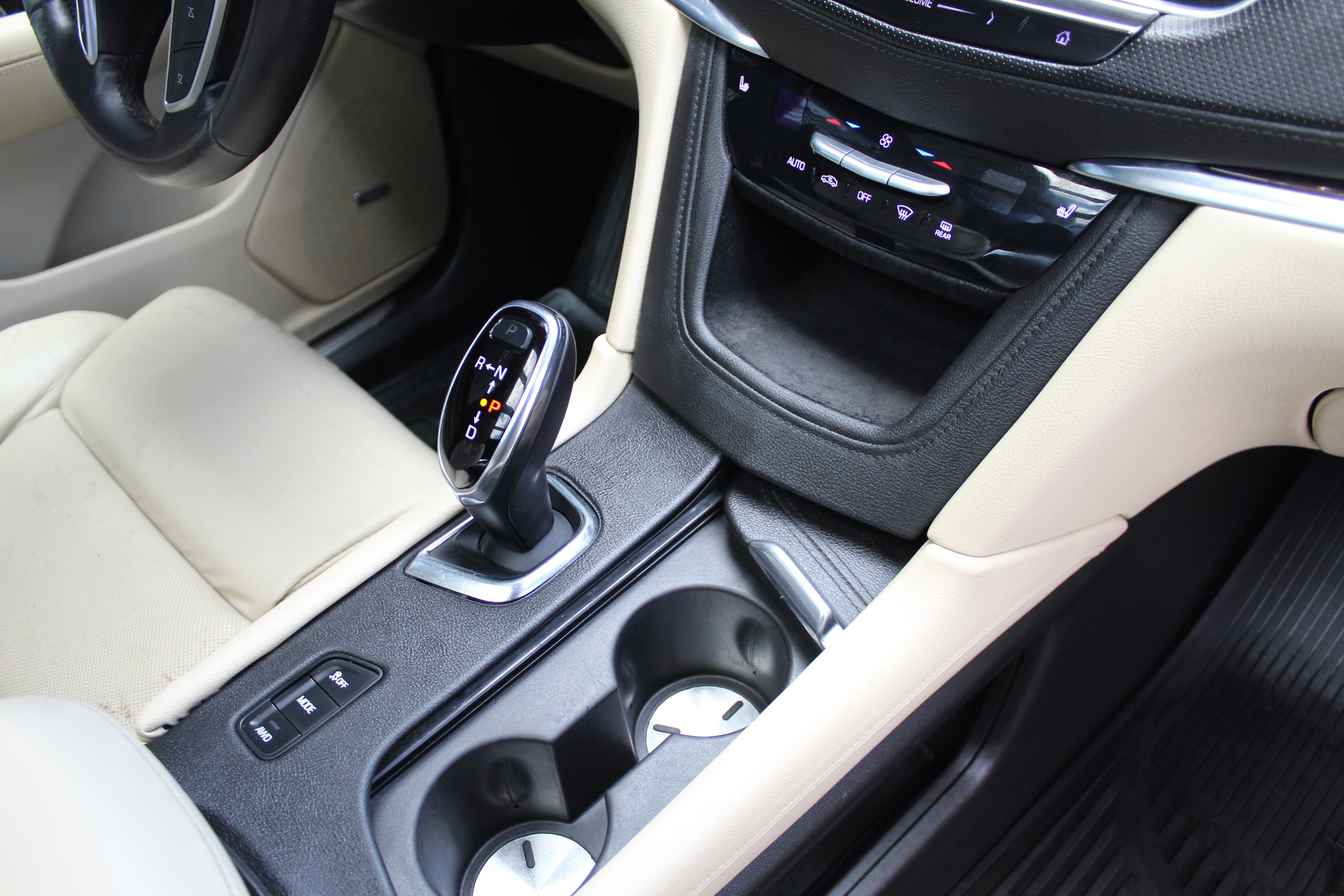 2017 Cadillac XT5 Luxury AWD