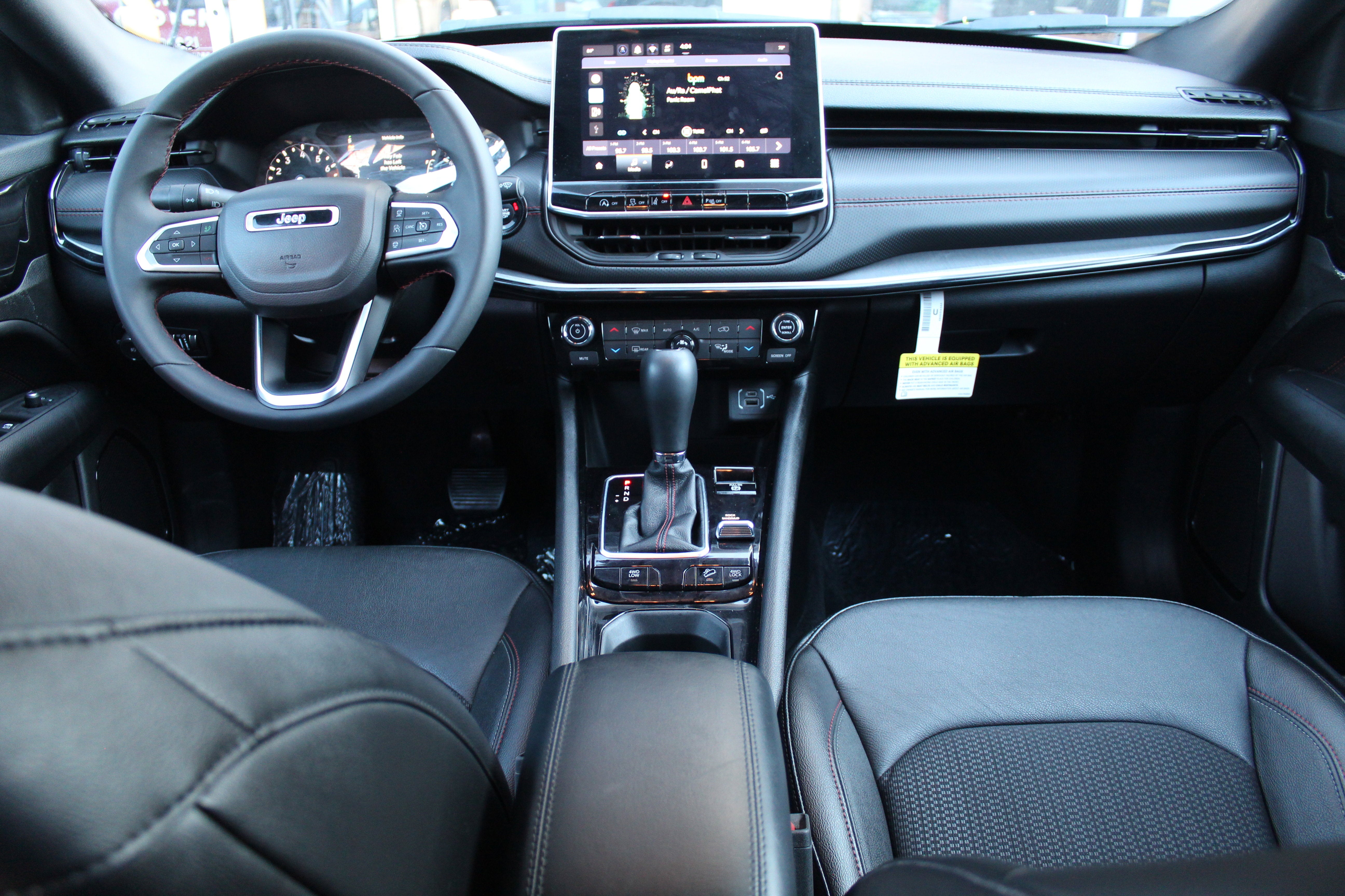 2024 Jeep Compass Trailhawk