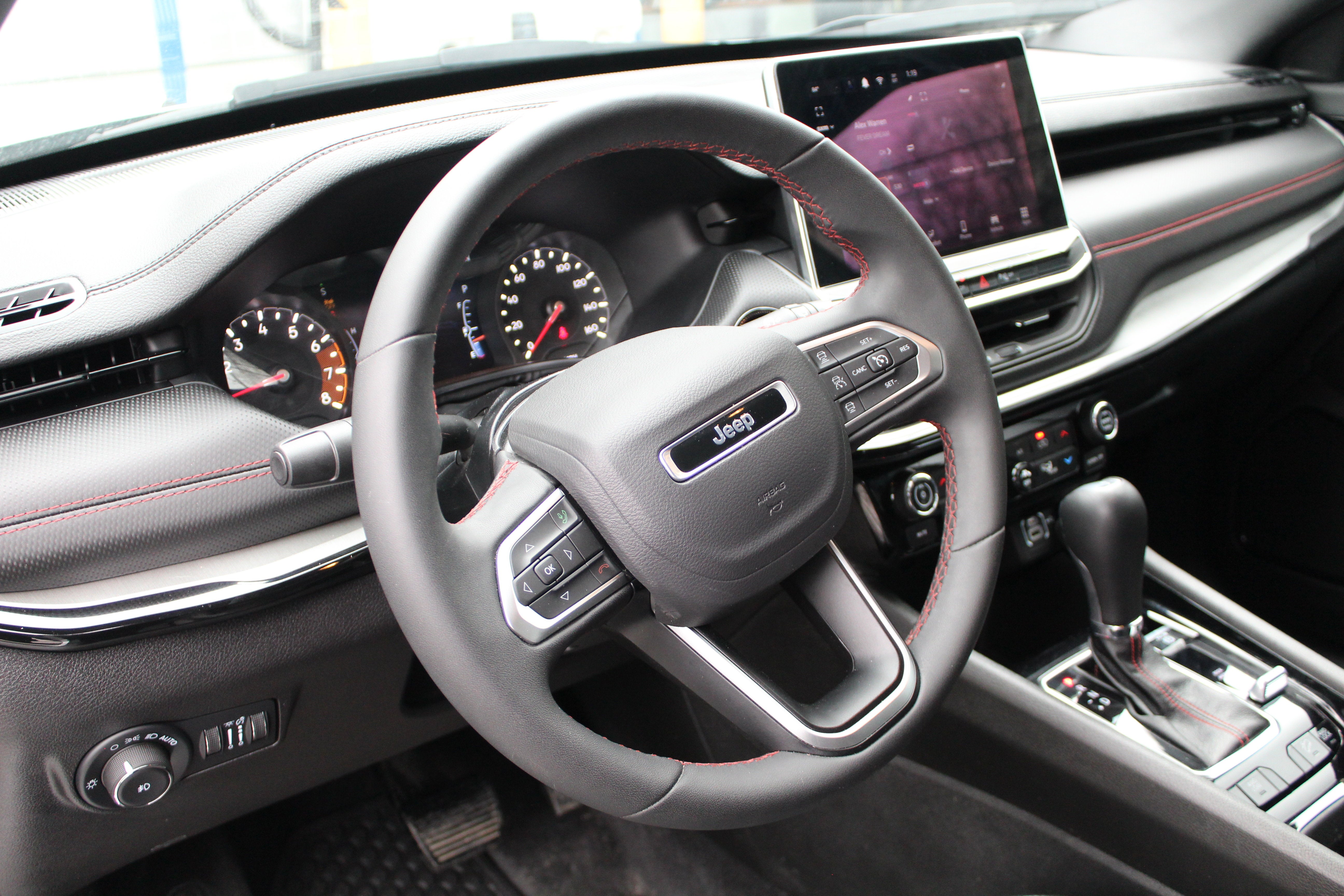 2025 Jeep Compass Trailhawk