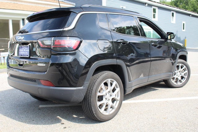 2023 Jeep Compass Latitude Lux