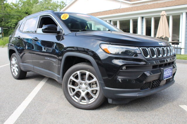 2023 Jeep Compass Latitude Lux