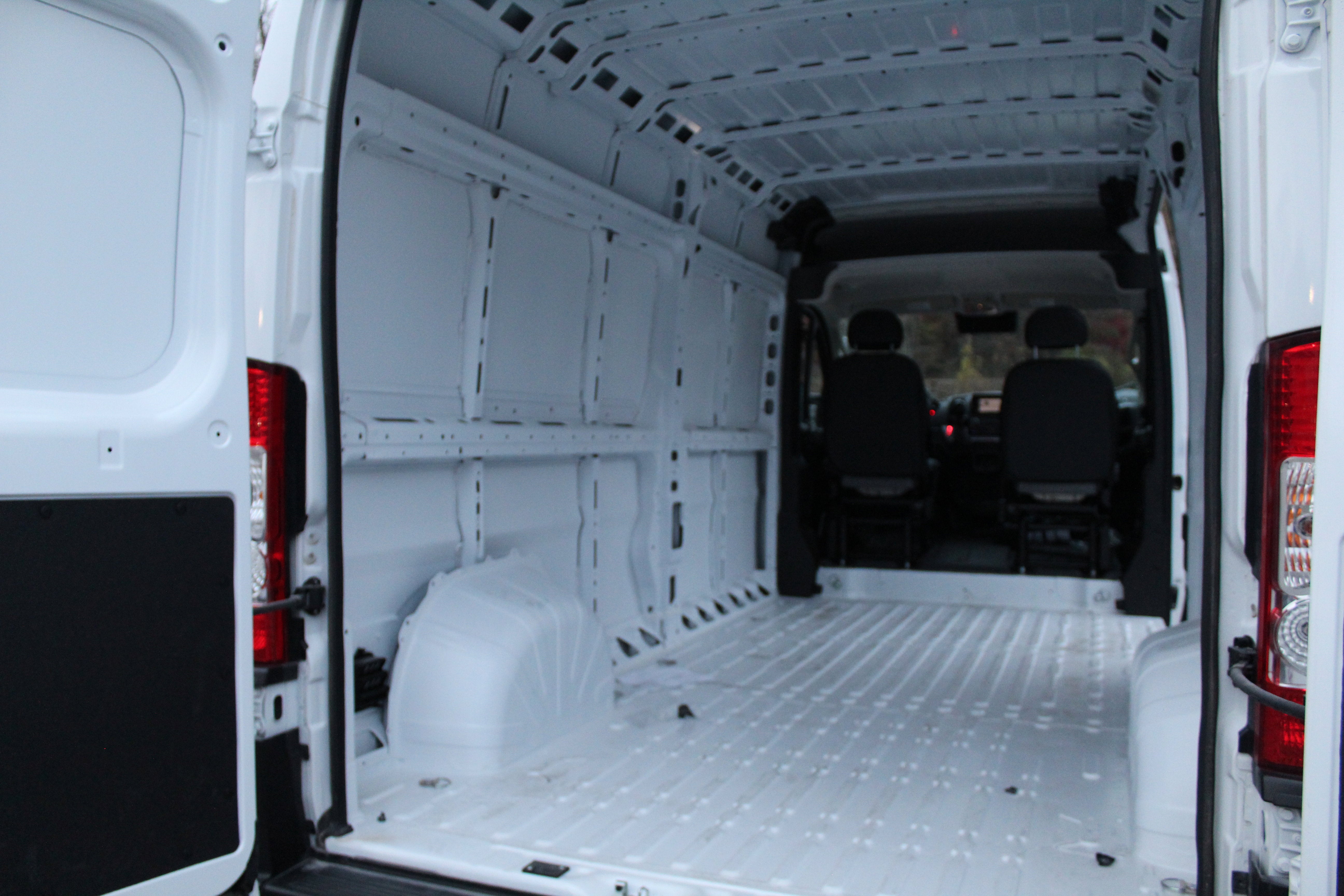 2025 RAM ProMaster Cargo Van Tradesman