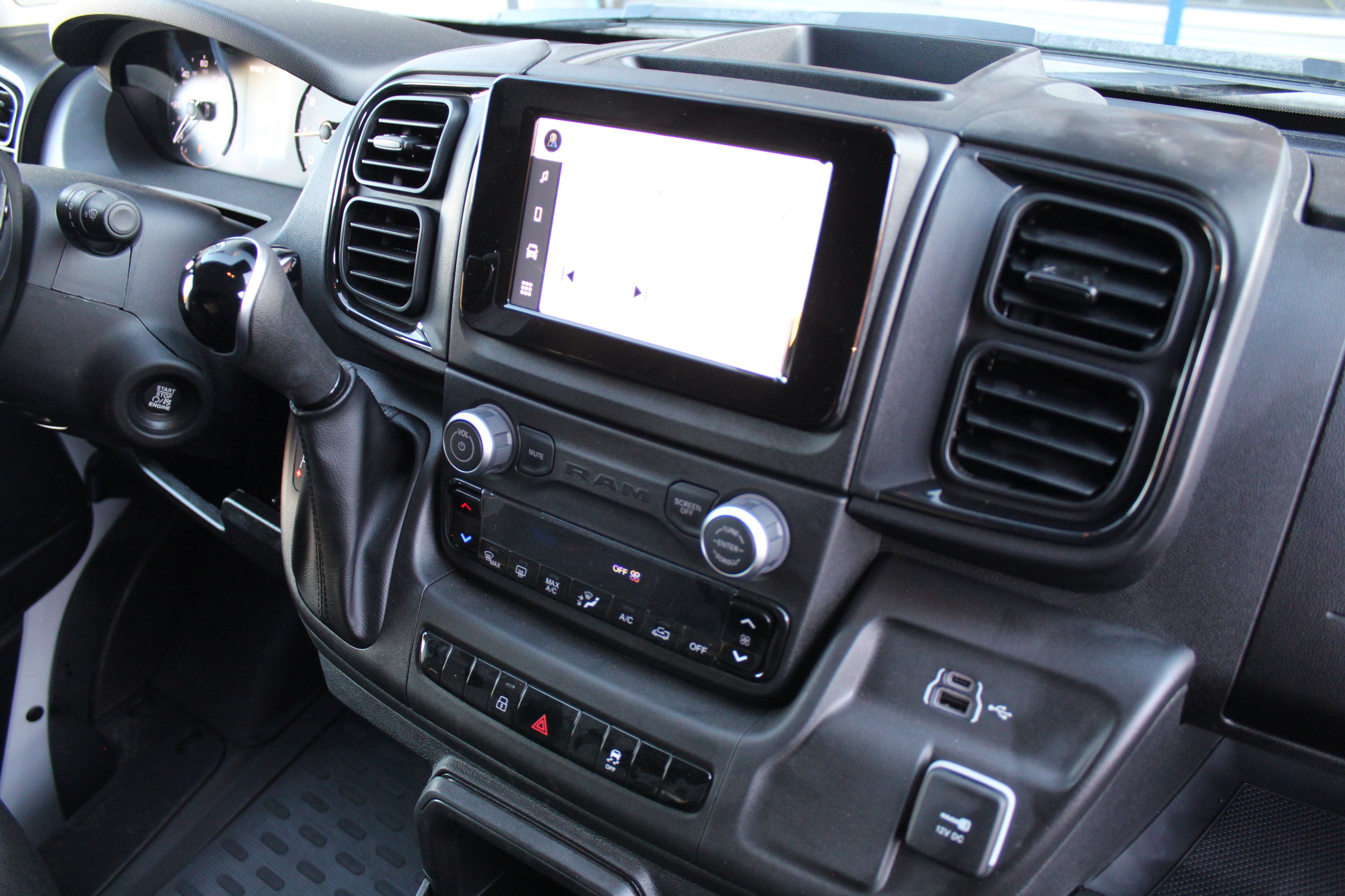 2025 RAM ProMaster Cargo Van Tradesman