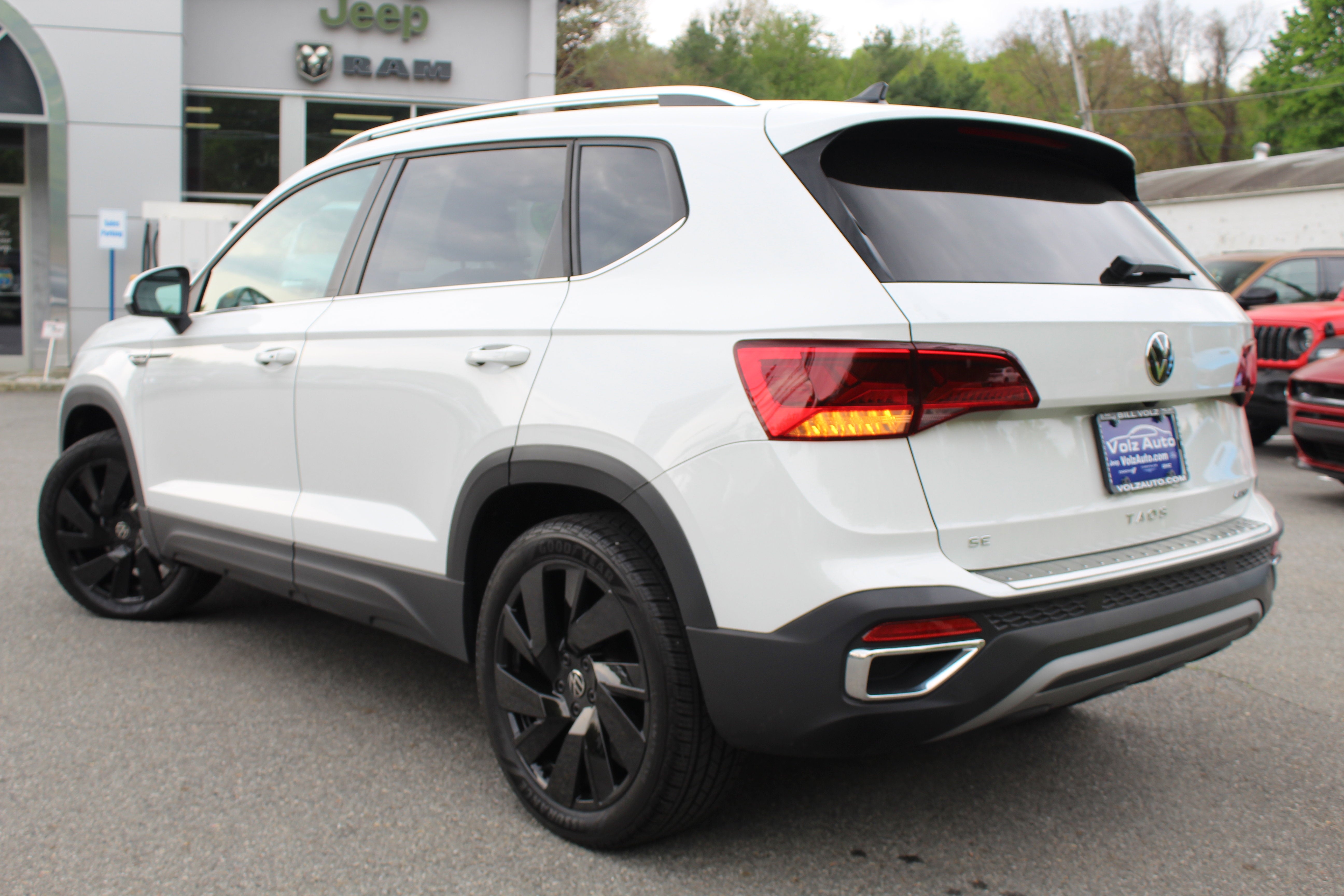 2024 Volkswagen Taos SE