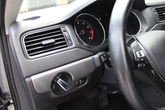 2015 Volkswagen Jetta 1.8T SE