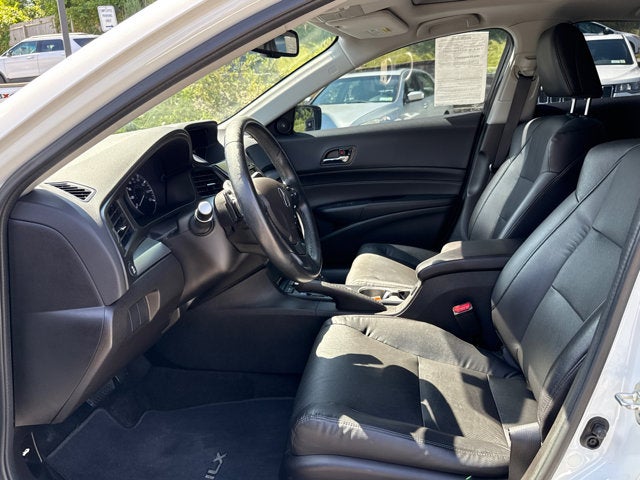 2017 Acura ILX w/Premium Pkg