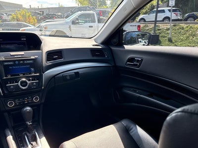 2017 Acura ILX w/Premium Pkg