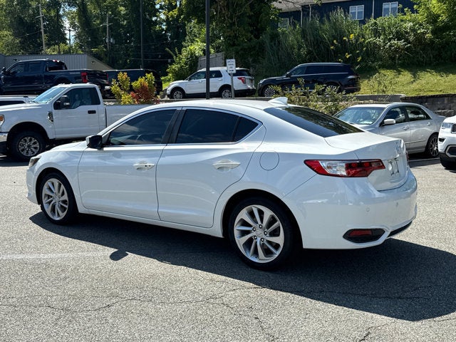 2017 Acura ILX w/Premium Pkg