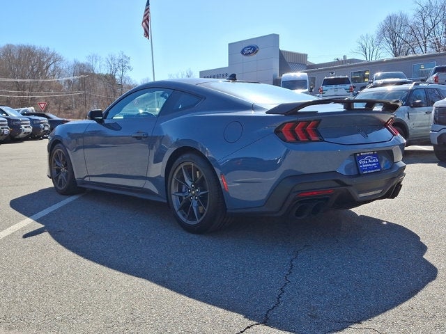 2025 Ford Mustang Dark Horse
