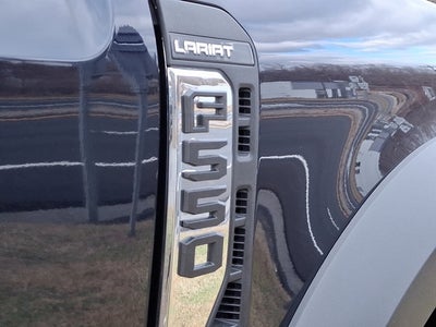 2024 Ford Super Duty F-550 DRW LARIAT